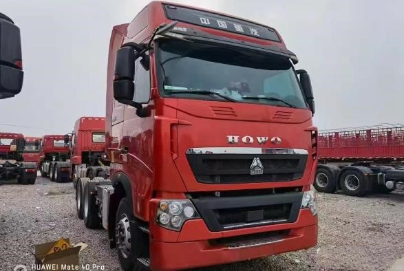 Used HOWO Tractor Trailer Heavy Duty Commercial Vehicle